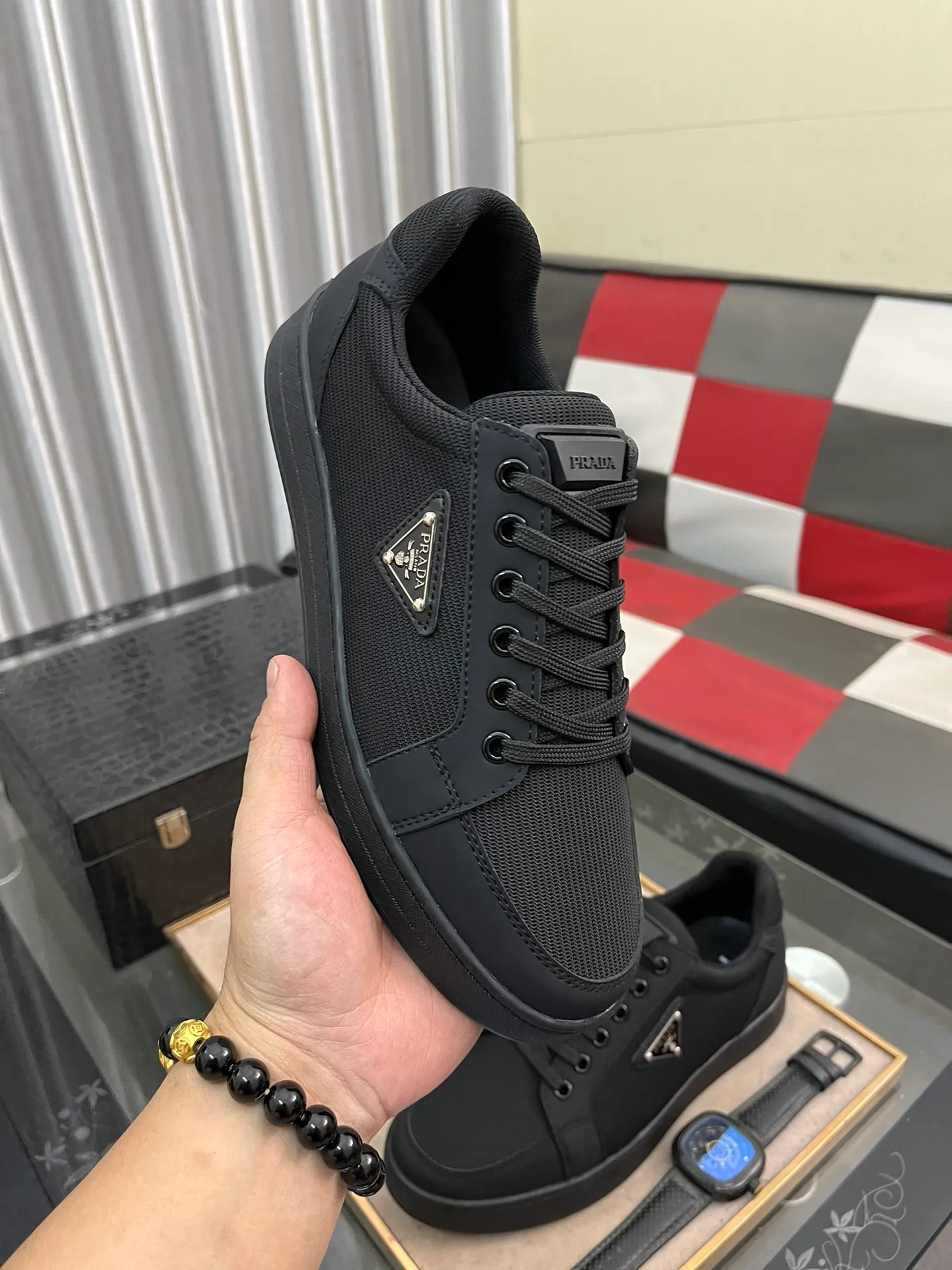 Men's shoes 💰420⌚️⌚️【PRADA】Prada - High-end quality casual sports shoes - Upper: calf leather shoe body with branded metal fasteners, - Inner lining: breathable leather lining - Outsole: ultra-light TPU foam·rubber; molded outsole -Super high quality control·Fine workmanship: highlighted (high-end·luxury·grade) -Size: 38-443️⃣Colors available